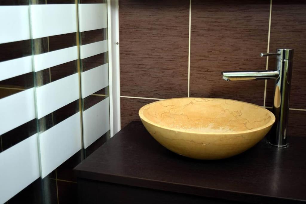 Appartement Place Du Marche مير-لي-بان المظهر الخارجي الصورة